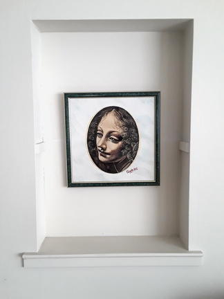 Angelic Face Painting 2 in Living Room - Cuadro 2 de Cara Angélica en la Sala